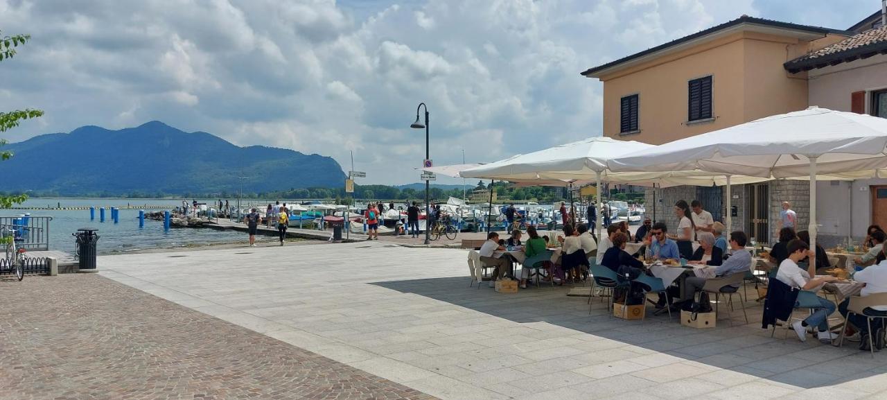 Chez Ary: Sulla Strada Del Lago Clusane Kültér fotó